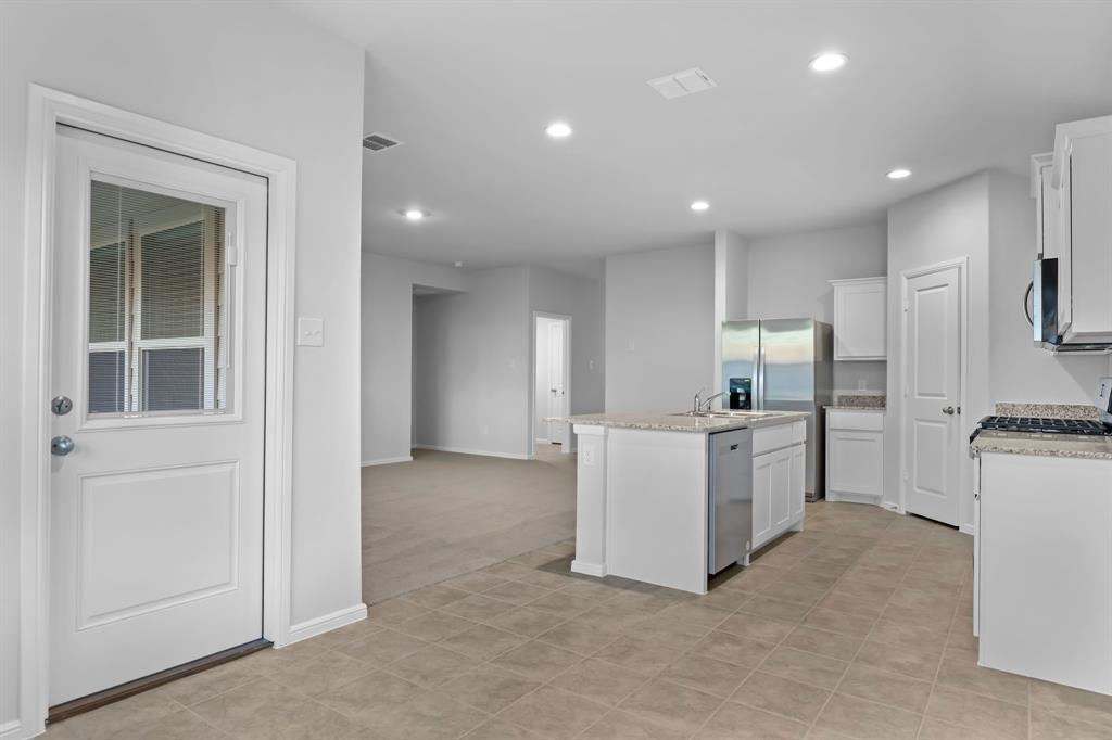 CAMBRIDGE BROOK PHASE 2 - Residential Lease