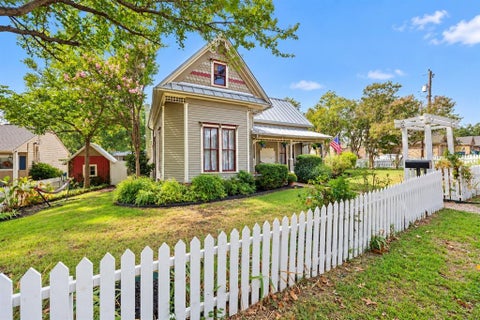 Tiny photo for 602 Storrs Street, Rockwall, TX 75087 (MLS # 21394640)