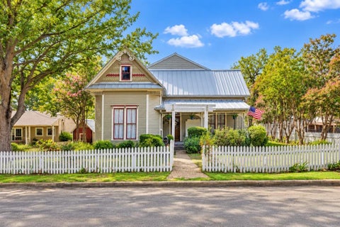 Photo of 602 Storrs Street, Rockwall, TX 75087 (MLS # 21394640)