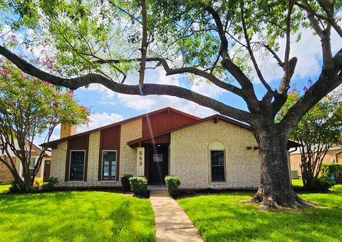 553 Doral Place Garland TX 75043
