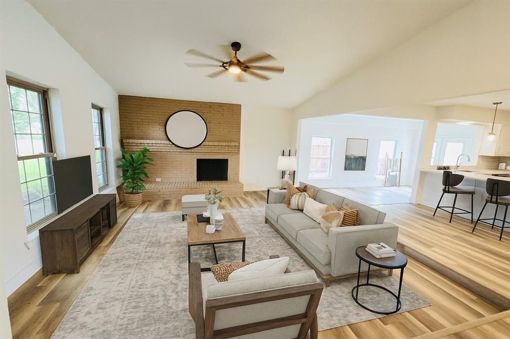 553 Doral Place