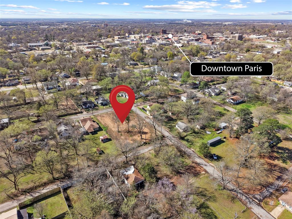 City Of Paris - Land