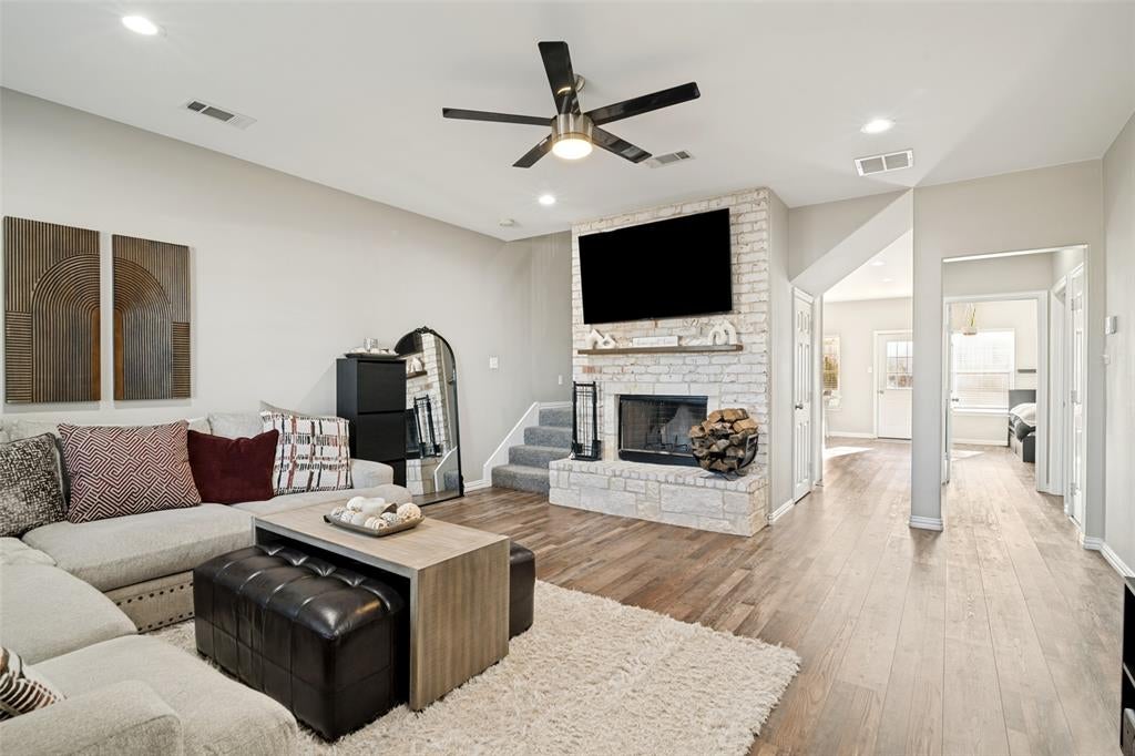 105 Mitchell Circle