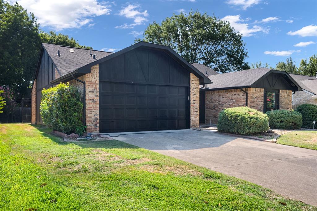 2608 Sprucewood Lane