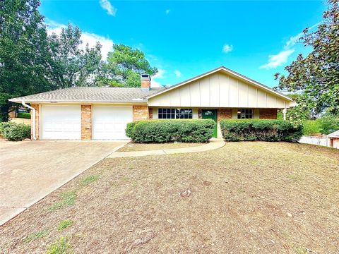 A home in Gladewater