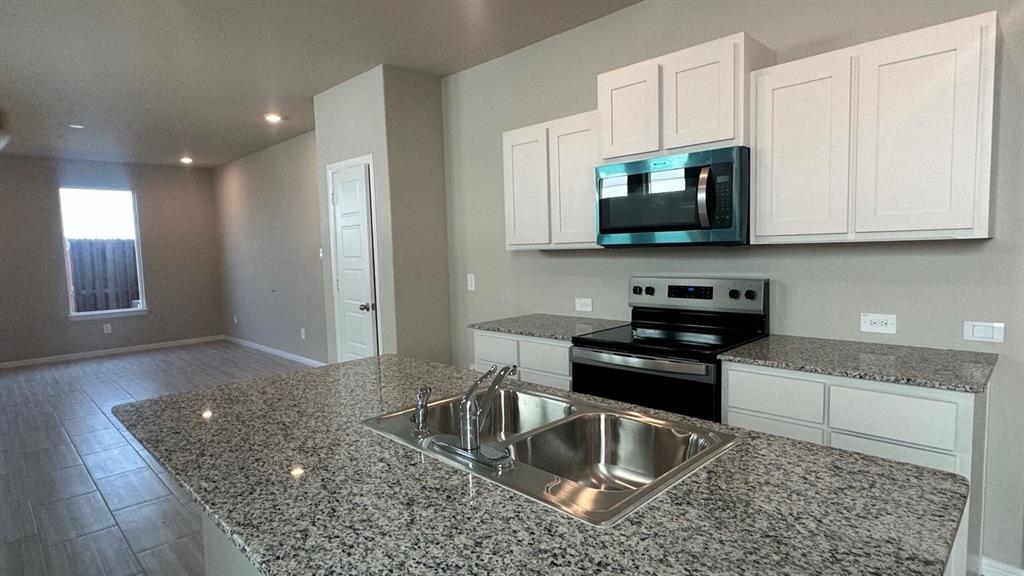3148 PECAN FARM Lane
