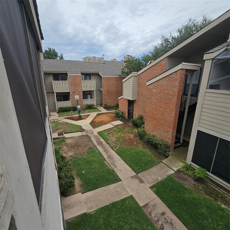 TRINITY ROYAL - Residential Lease