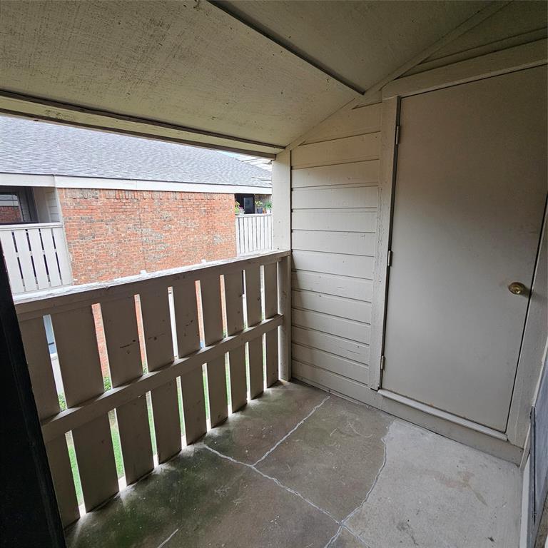 TRINITY ROYAL - Residential Lease