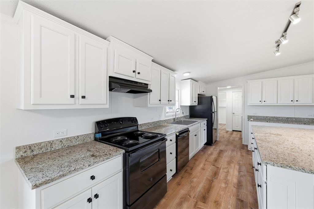 Mustang Acres Ph III - Residential