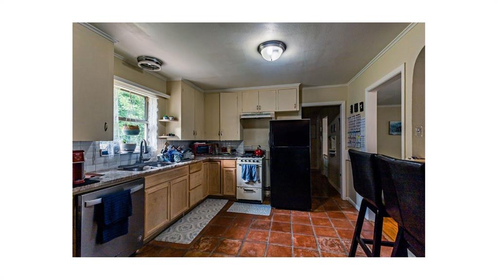 725 Owensons Drive
