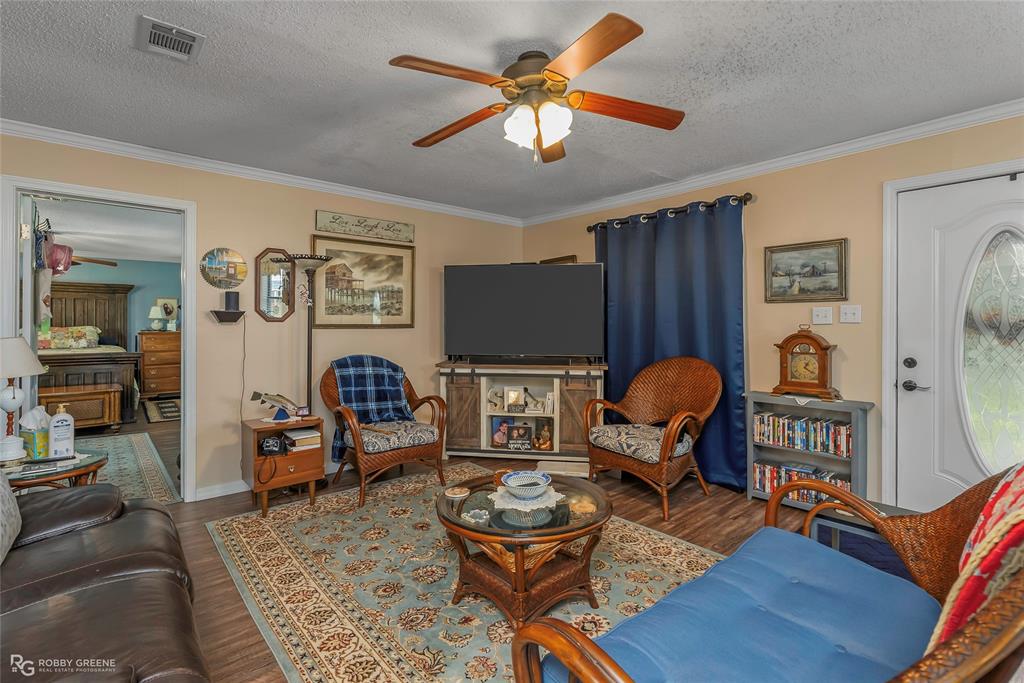 Cypress Isle Lake Estate - Residential