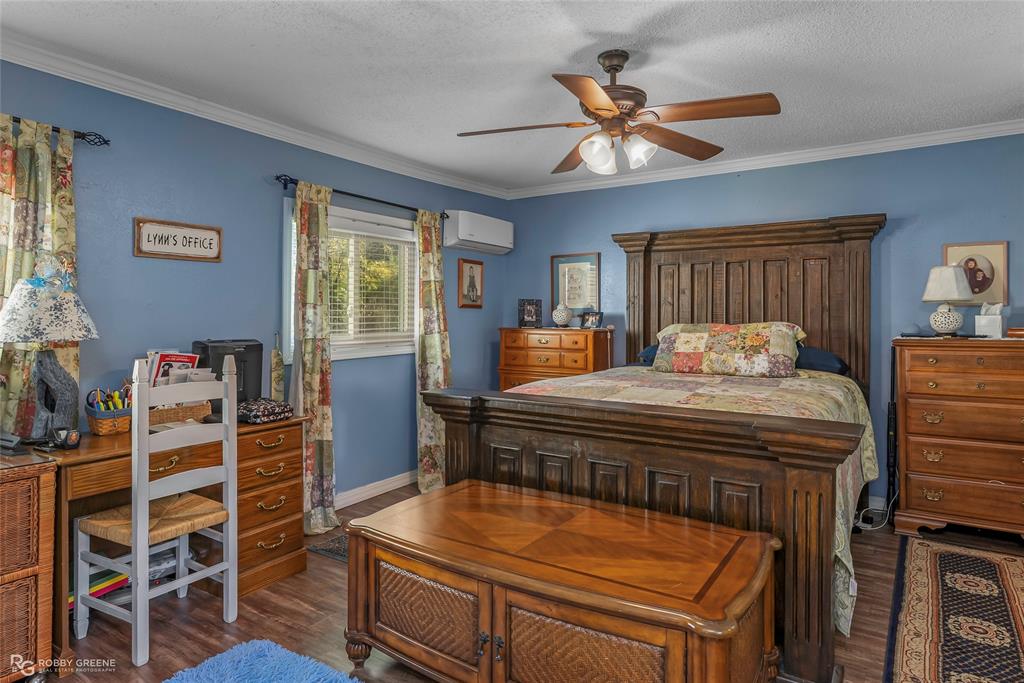 Cypress Isle Lake Estate - Residential