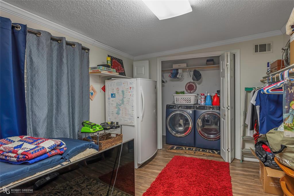 Cypress Isle Lake Estate - Residential