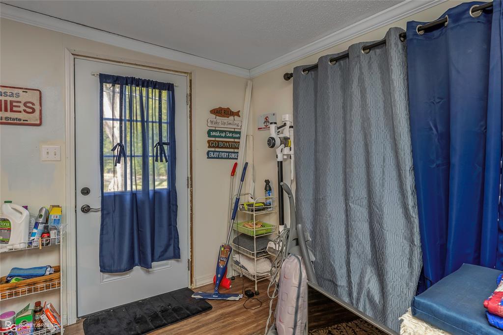 Cypress Isle Lake Estate - Residential