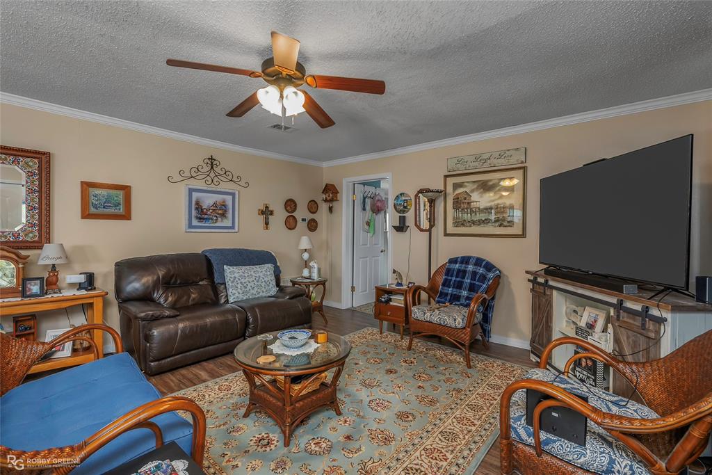 Cypress Isle Lake Estate - Residential