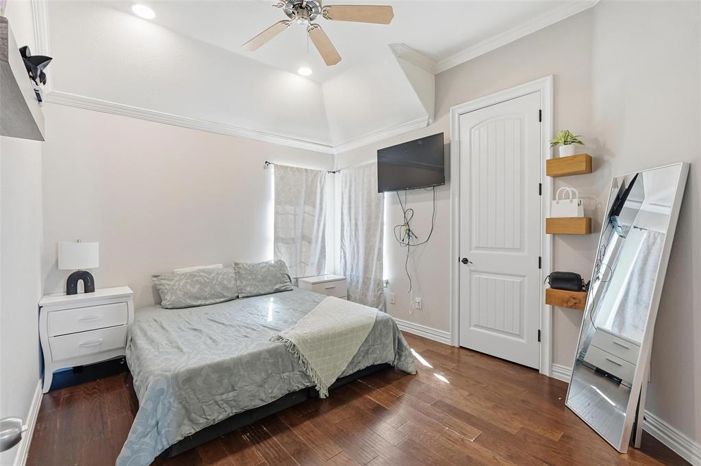 One Forty Place & Rev - Residential