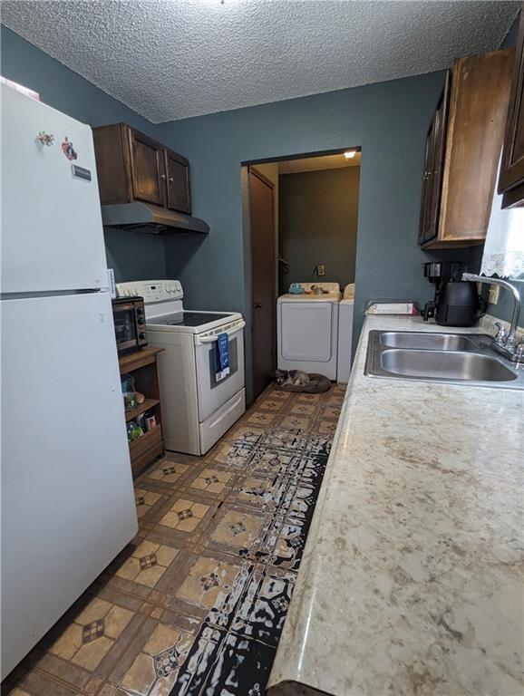 White C W - Residential