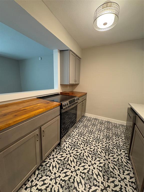 ROLLING HILS 2ND REP - Residential Lease