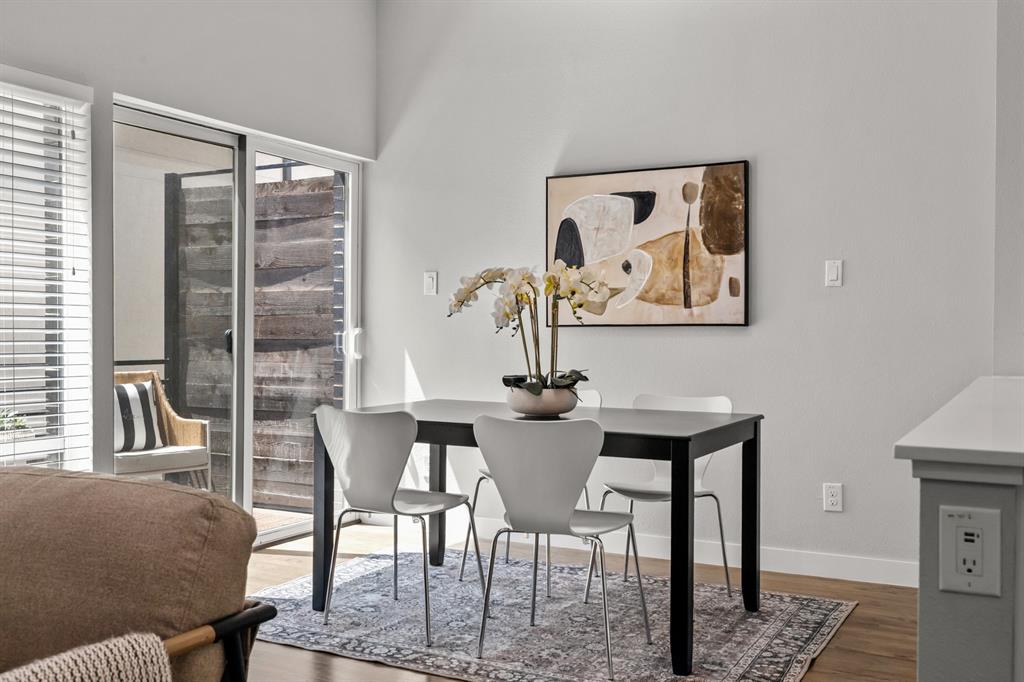 Quarter Residences - Residential