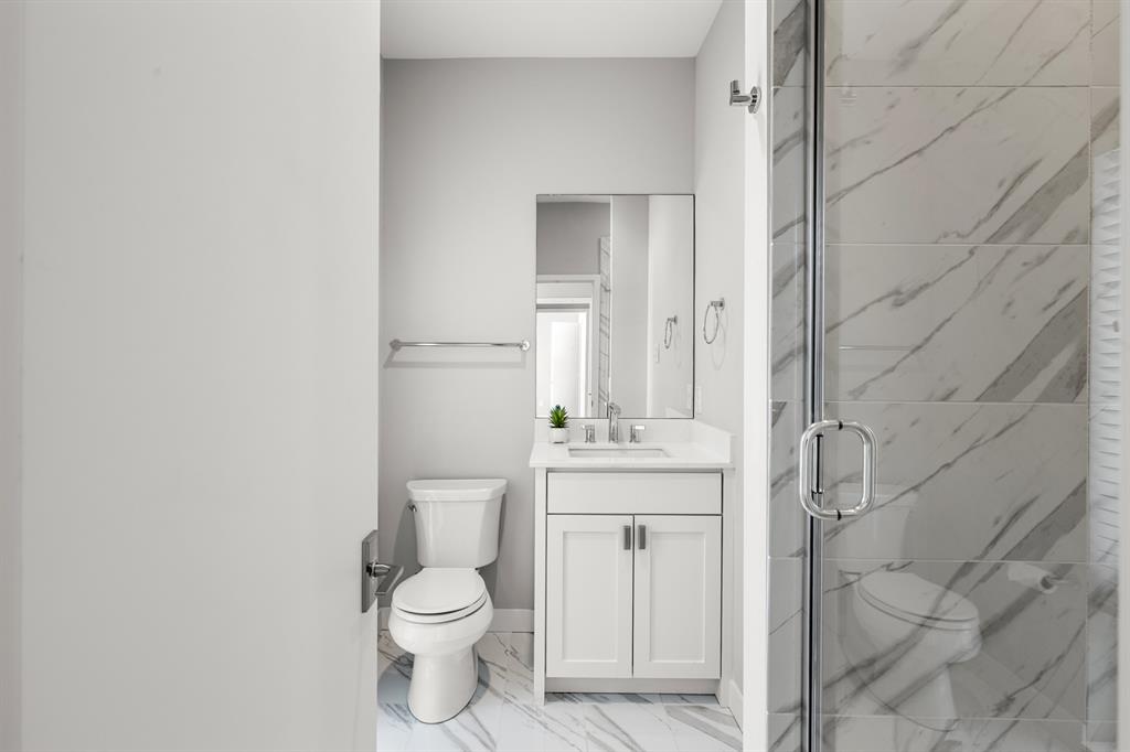 Quarter Residences - Residential