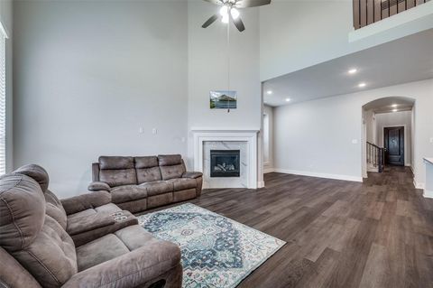 4713 Honeysuckle Court Aubrey TX 76227