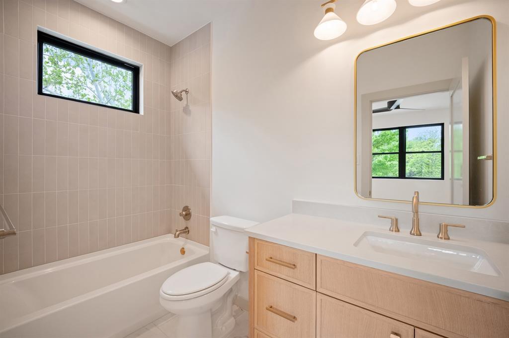 Shamrock Shores - Residential