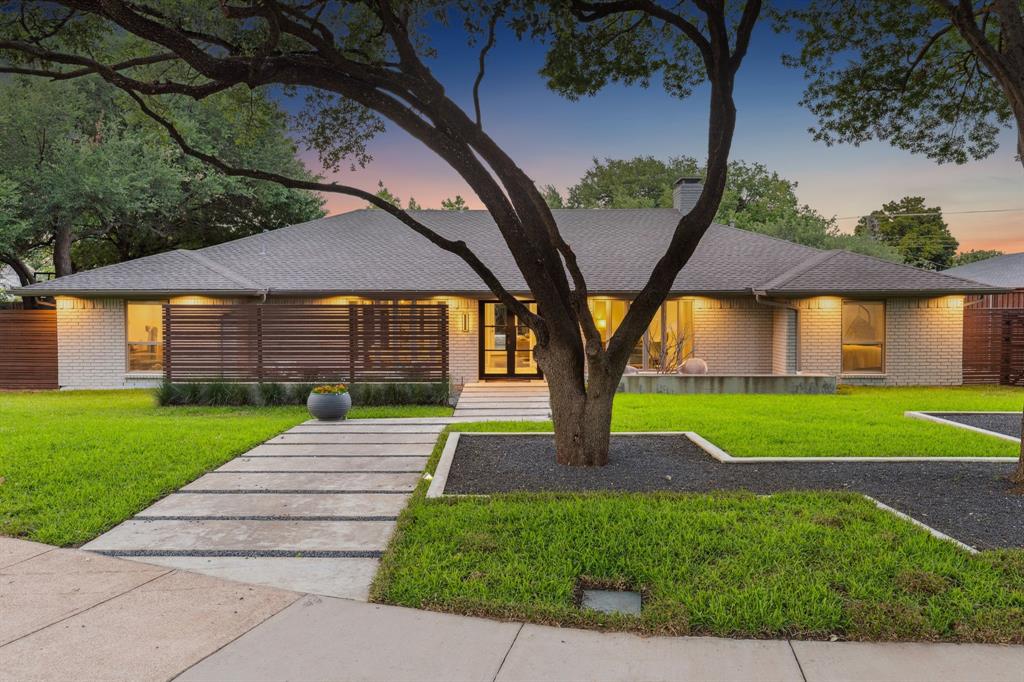 7339 Meadow Oaks Drive