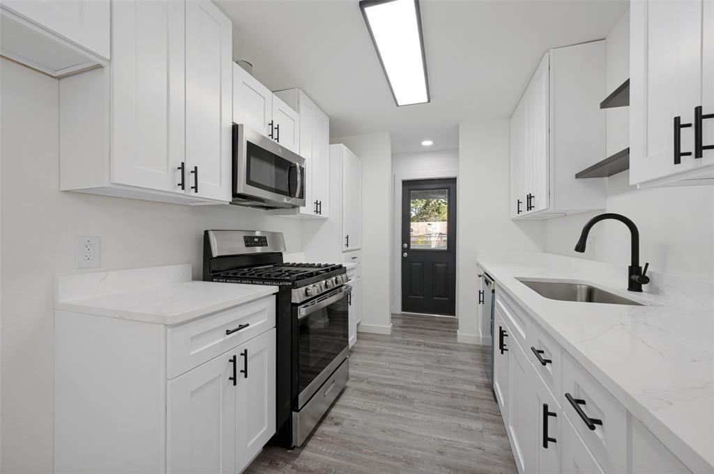 209 W 12th Street