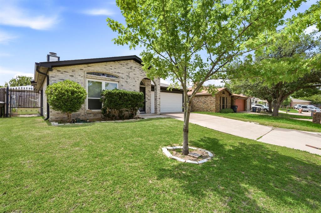 7921 Gardengate Lane