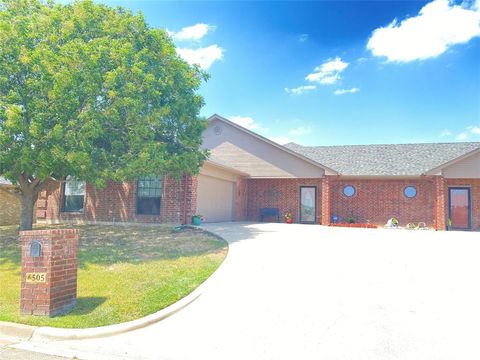 A home in Mineral Wells