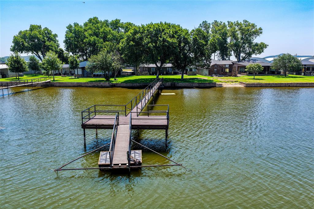 1047 Airport Road