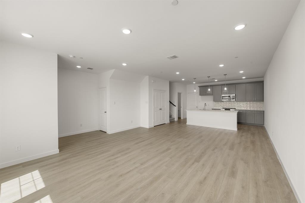 The Pointe at Capp Smith Lake - Residential