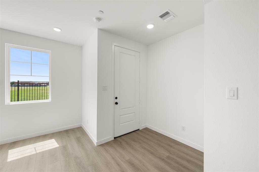 The Pointe at Capp Smith Lake - Residential