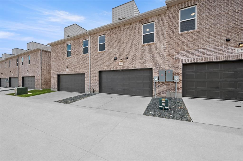 The Pointe at Capp Smith Lake - Residential