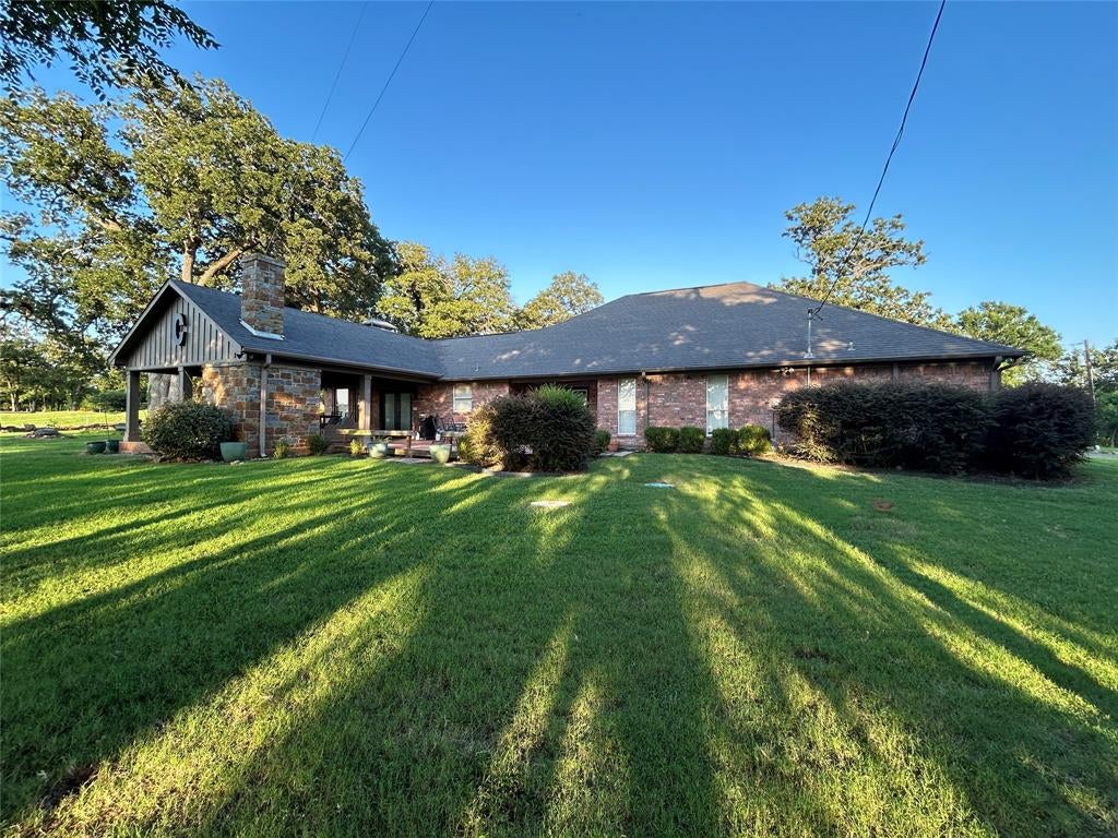 1079 Country Club Road