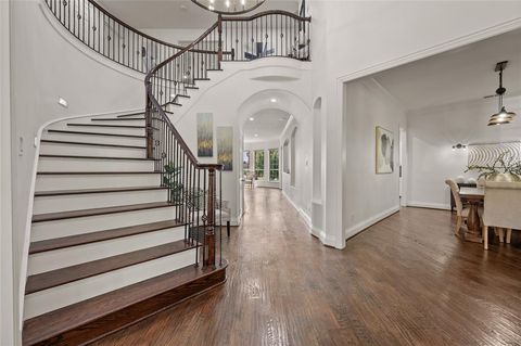 2038 Azalea Trail Irving TX 75063