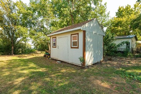 A home in Granbury