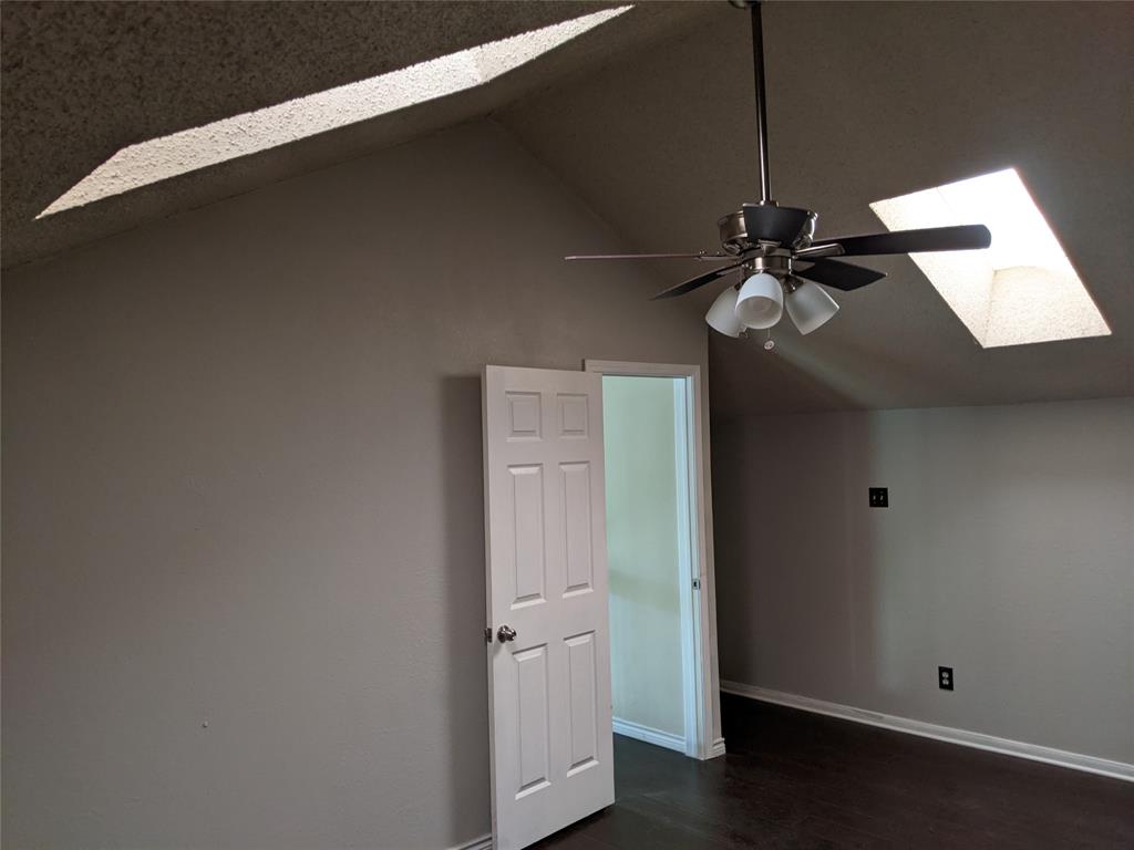 Parkway Village 02 - Residential