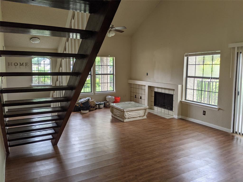 Parkway Village 02 - Residential