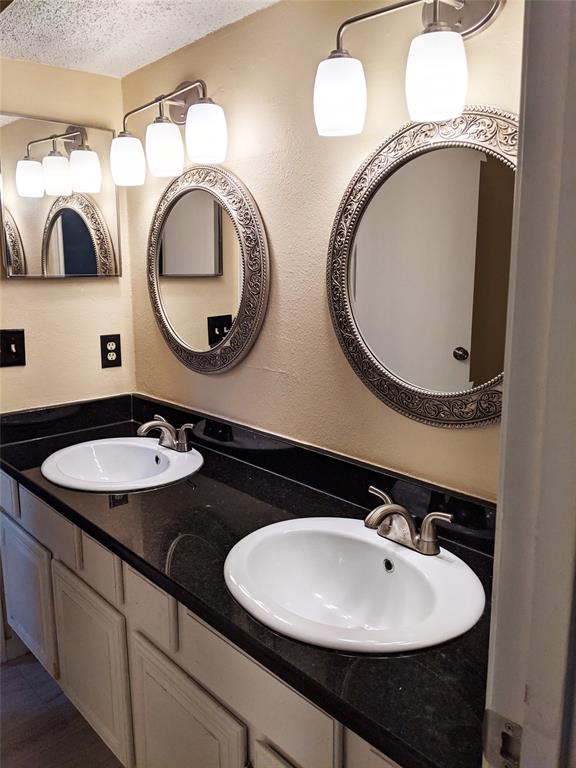 Parkway Village 02 - Residential