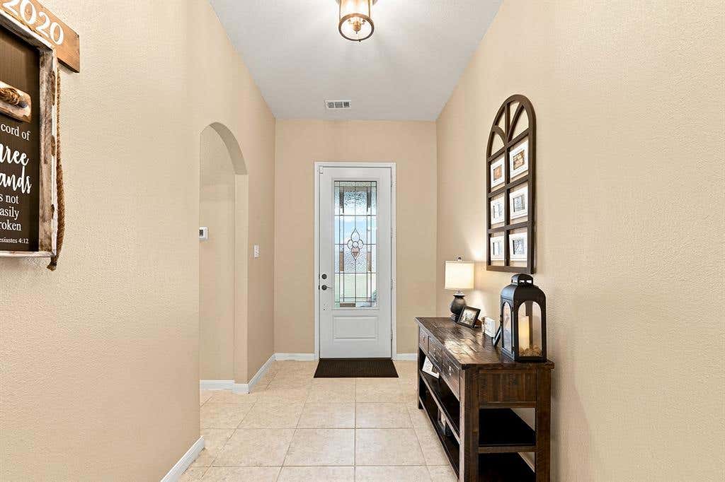 Photo of 5017 Beaver Creek Avenue, Denton, TX 76207 (MLS # 21342022)