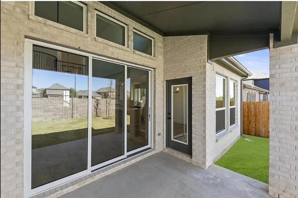 2276 Valencia Drive NE