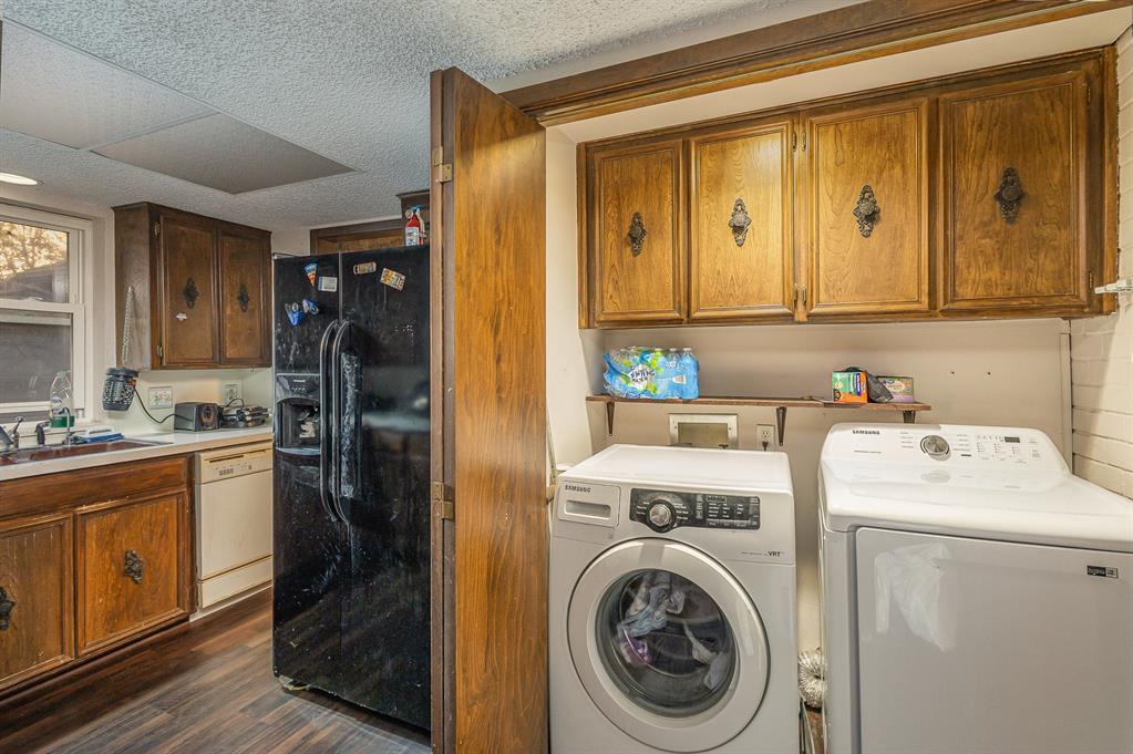 Ambassador Square One - Residential