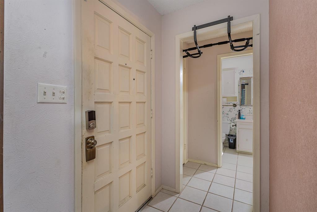 Ambassador Square One - Residential