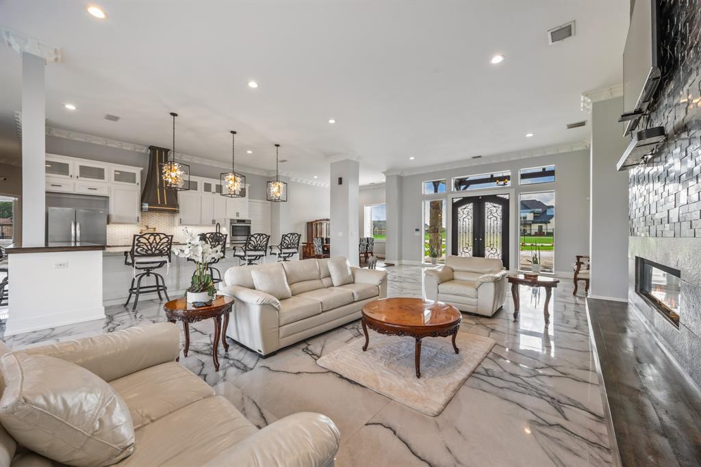 375 Chisholm Ranch Drive