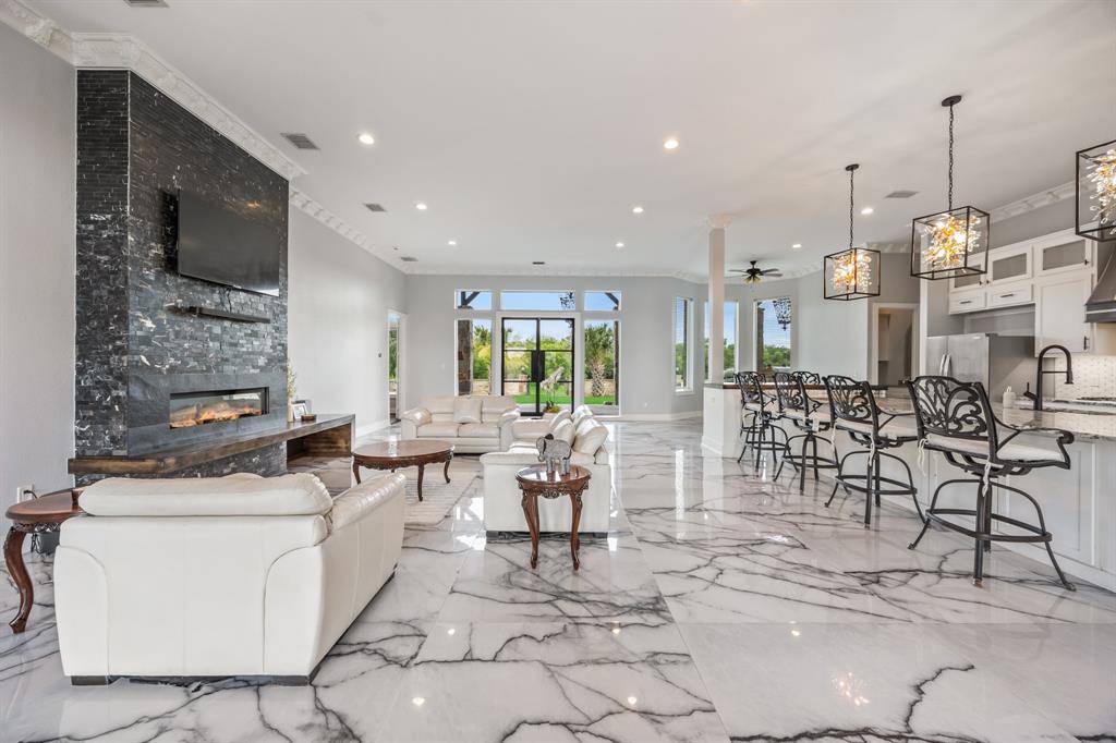 375 Chisholm Ranch Drive