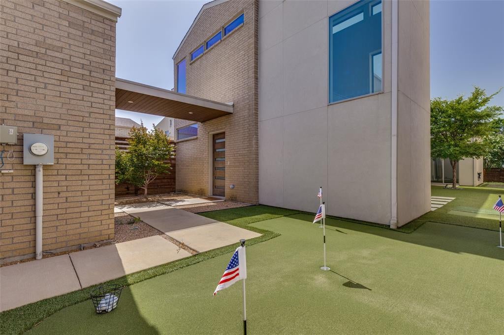 3344 Walchard Court