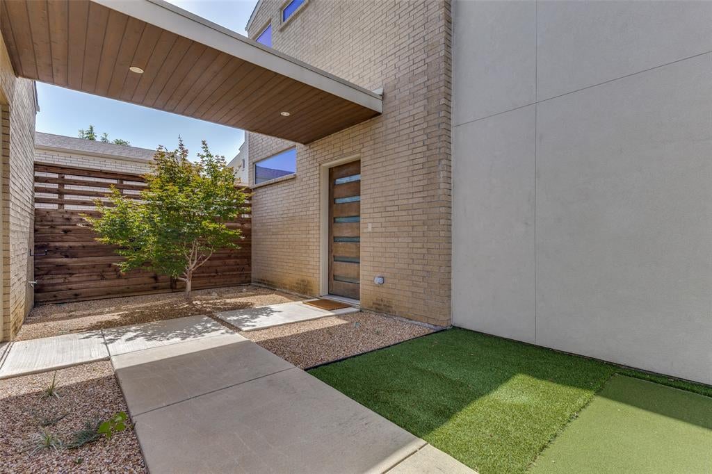 3344 Walchard Court