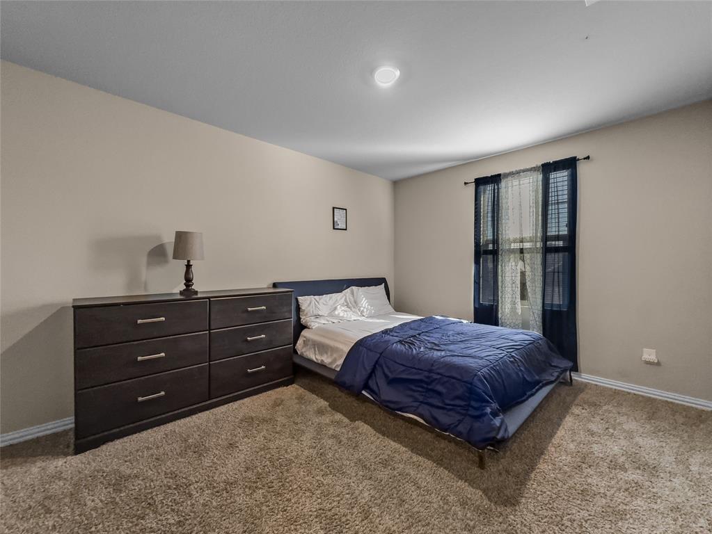 ASHFORD PARK PHASE 1 - Residential Lease