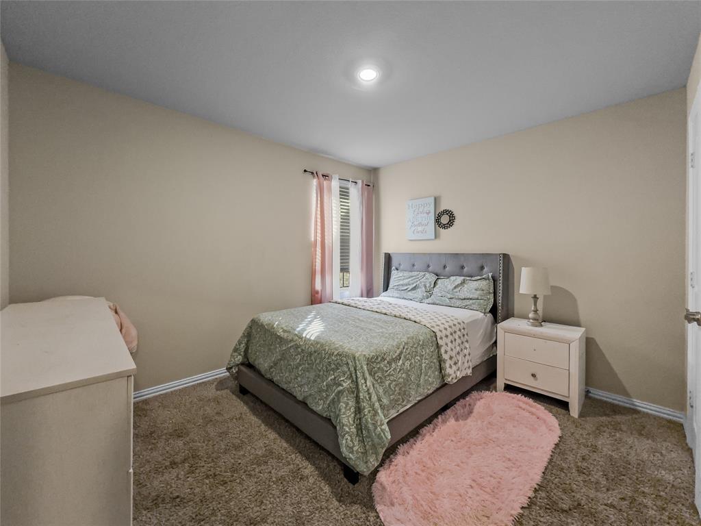 ASHFORD PARK PHASE 1 - Residential Lease